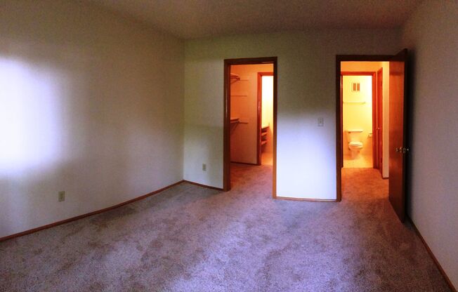 2 beds, 1.5 baths, 950 sqft, $1,174, Unit 248