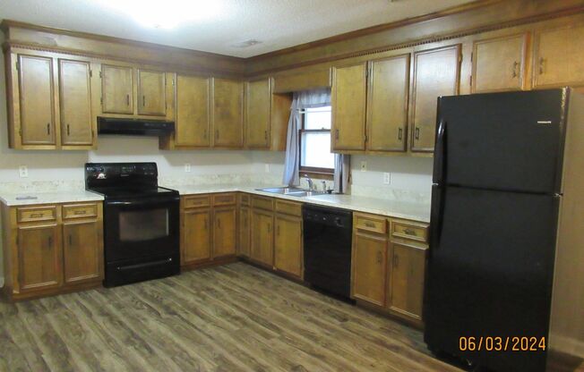 Brick Ranch Near Shaw AFB-3 Bedroom, 2 Bath