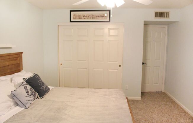 3 beds, 2.5 baths, $2,800