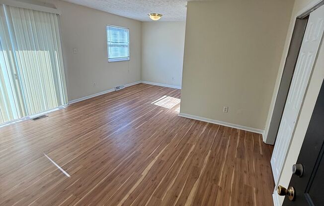 2 beds, 1 bath, 830 sqft, $1,099, Unit 8625C