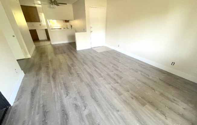 390 N SAN ANTONIO AVE