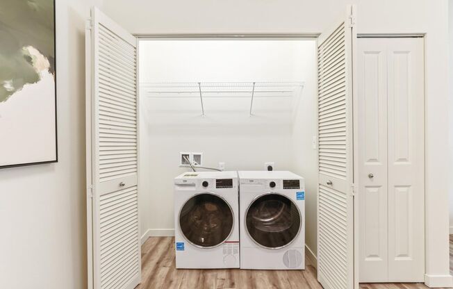 2 beds, 2 baths, 956 sqft, $1,795, Unit B051