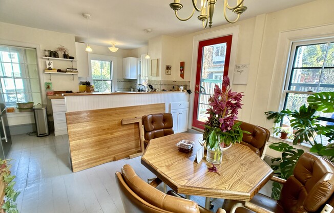 36 ALVESTON ST