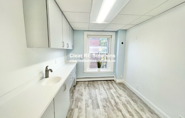 1051 BEACON