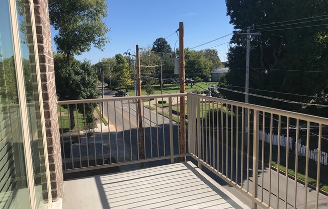 1 bed, 1 bath, 798 sqft, $905, Unit 301
