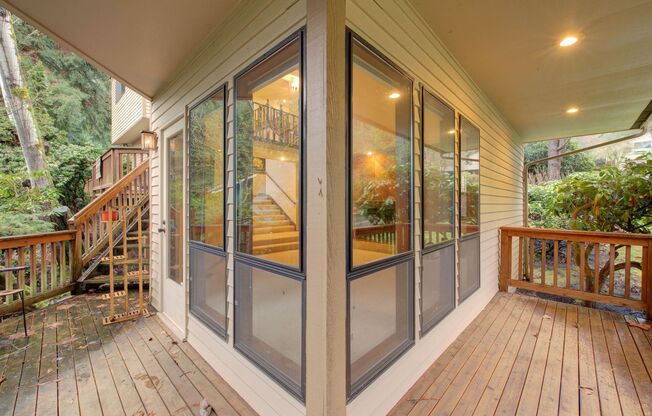 3 beds, 2.5 baths, $3,700
