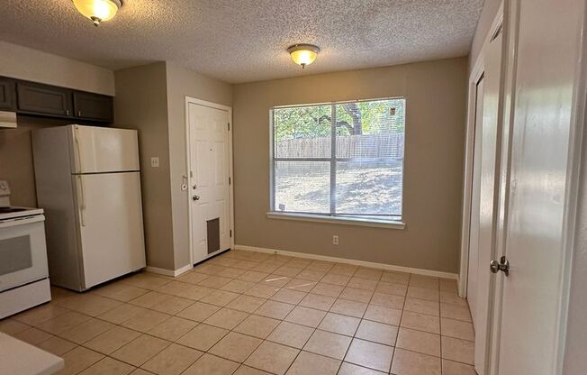 2 beds, 1.5 baths, 900 sqft, $1,795, Unit A