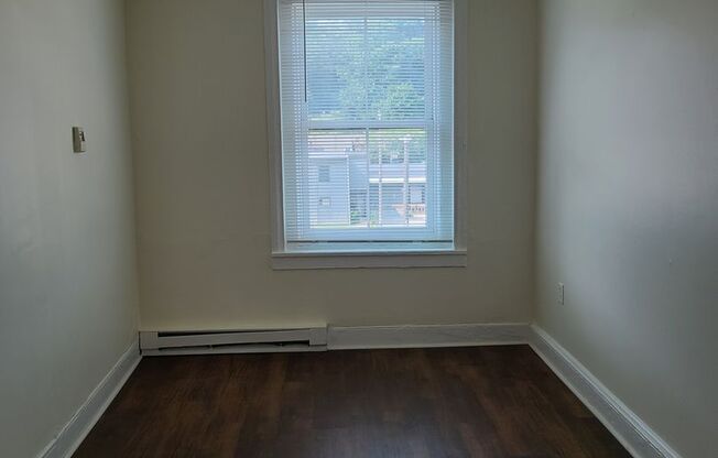 1 bed, 1 bath, $1,125