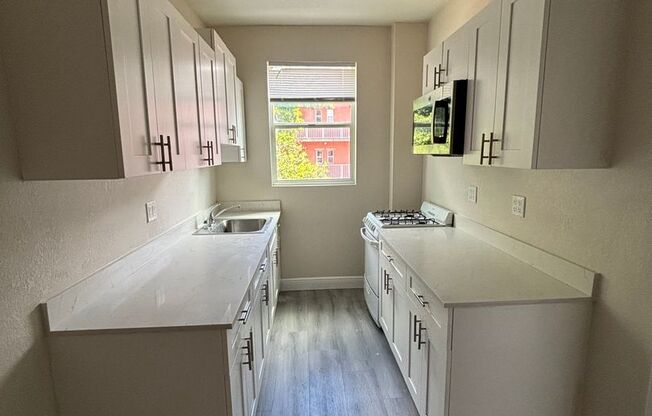 Lovely studio - Central location!