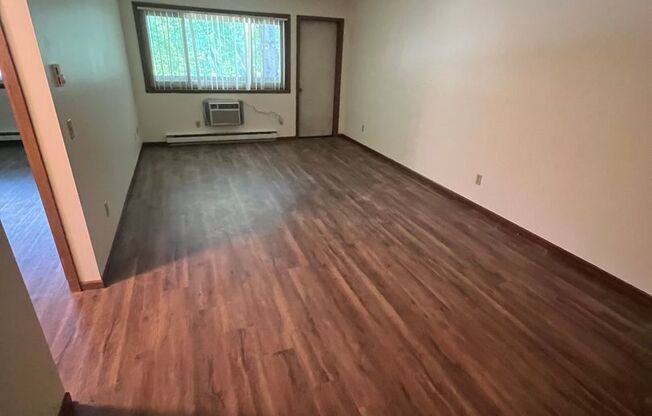 1 bed, 1 bath, $995