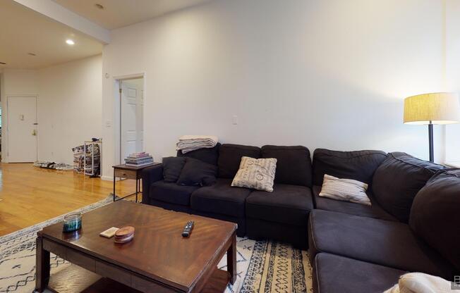 322 2 AVE
