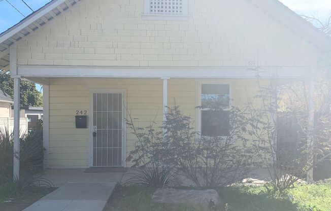 Old World Charm 2 bedroom / 1 bath