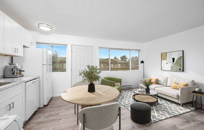 Living Area (Deluxe Renovated Home)