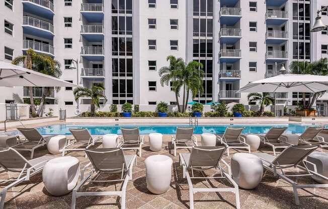 Pool with lounge chairs | Paramount on Lake Eola