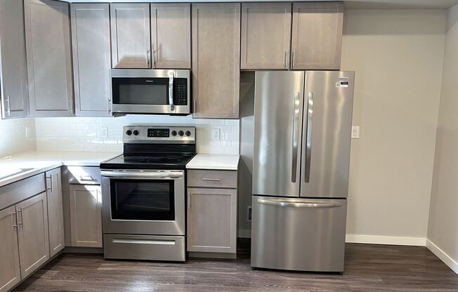 1 bed, 1 bath, 521 sqft, $1,398