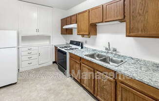 1000 E 33 ST
