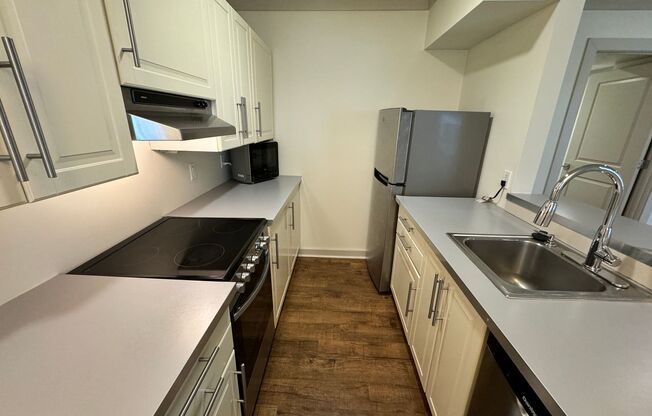 1 bed, 1 bath, $1,375, Unit Unit 311