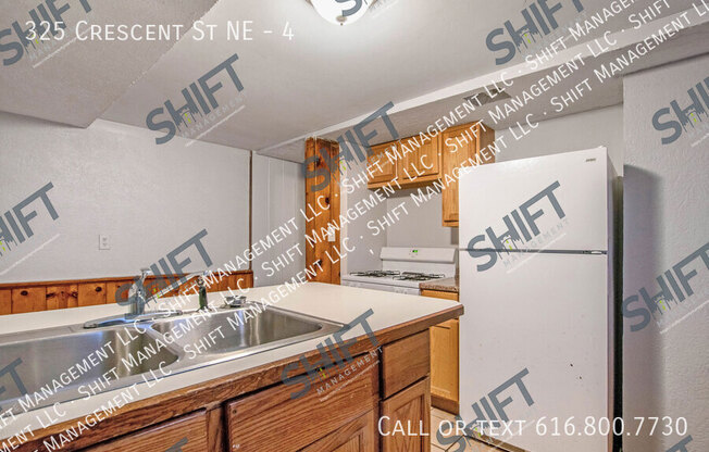 325 CRES ST NE