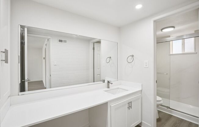 1 bed, 1 bath, 550 sqft, $1,637, Unit 39
