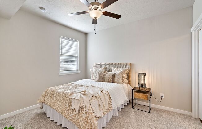 2 beds, 2 baths, 980 sqft, $1,450, Unit 15726-102