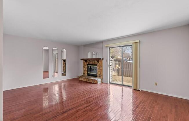 1816 MISTY MOSS DR