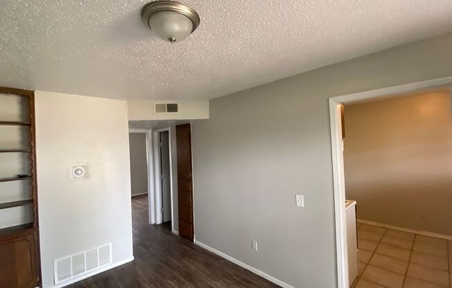 1 bed, 1 bath, $600, Unit 3