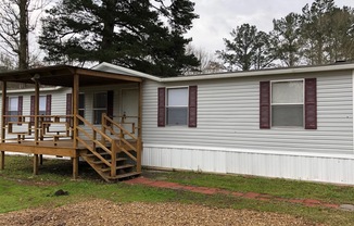 3 beds, 2 baths, $1,195