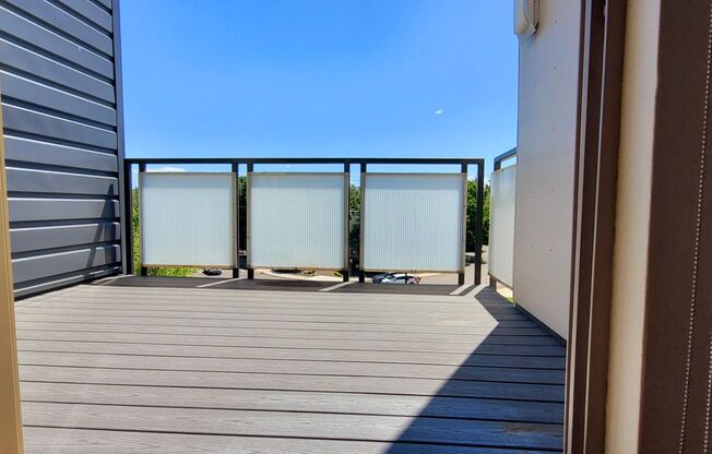 2 beds, 2 baths, 1,061 sqft, $1,850, Unit 401