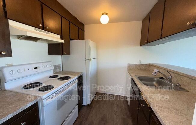 417 SW 155th St