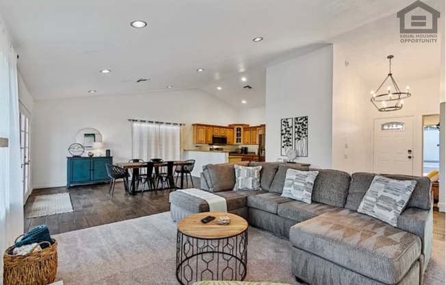 3 beds, 2 baths, $2,499