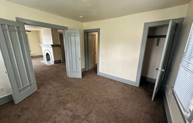 For Rent: Charming 2 Bed, 1 Bath Home in Central OKC!