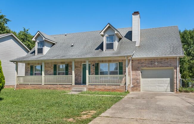 Newly Renovated 4 Bedroom 2 Bathroom!!
