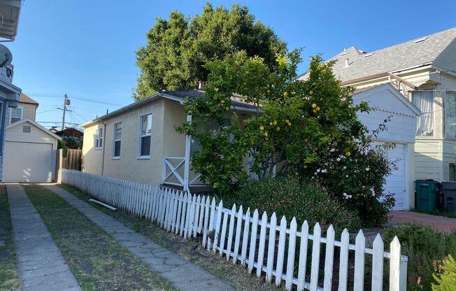 2 Bedroom 1 Bath House in Oakland -- Coming Soon !!!!