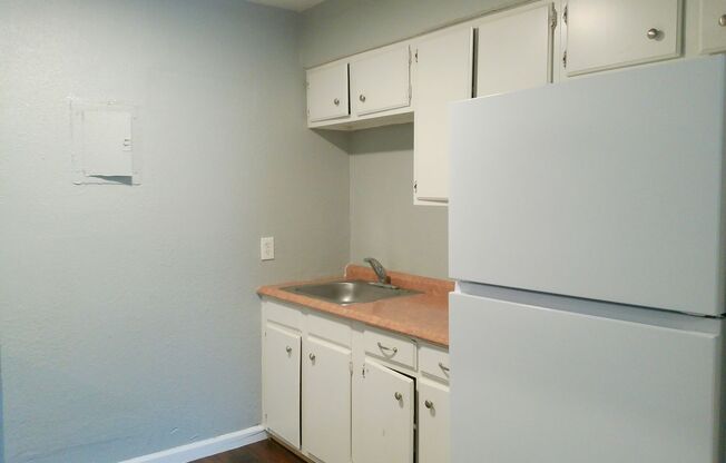 2026 Waldron Unit 210 - 1/Bed 1/Bath - $795/month