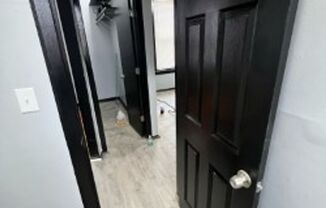 1215 S Homan