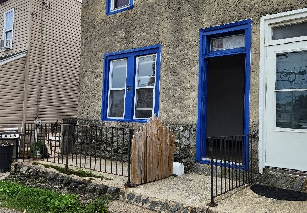 32 DARBY RD