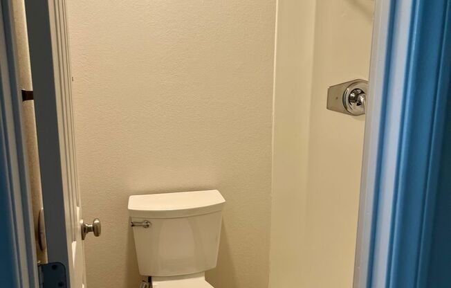 2 beds, 2 baths, 950 sqft, $2,800, Unit 521