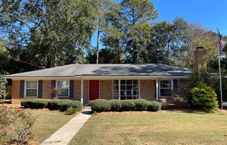 *JUST REDUCED* 706 Bradwell Street in Hinesville - Bonus Living Space COULD be used as a 3rd bedroom!