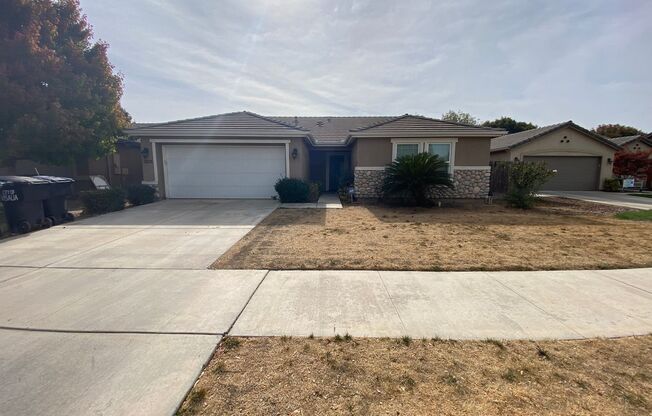 SW Visalia Home Available Now!