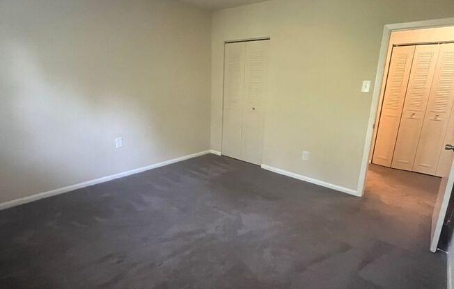 1 bed, 1 bath, 550 sqft, $1,300, Unit C311