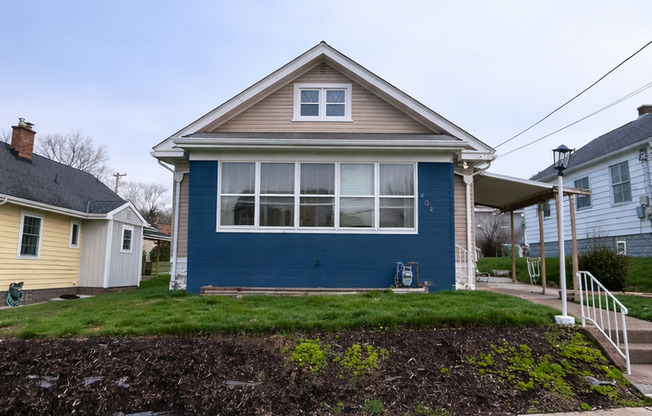 Spacious Single-Family Home w/Sunroom partially finished basment| Pet Friendly | Shaler