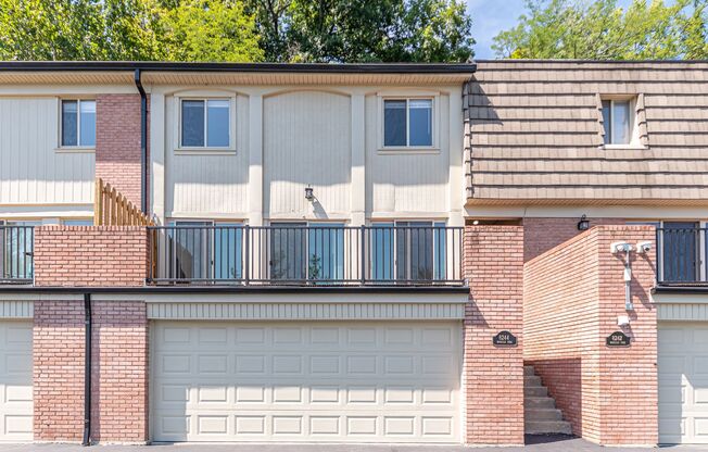 3 beds, 2.5 baths, 1,450 sqft, $2,350, Unit 8218-B (TH)