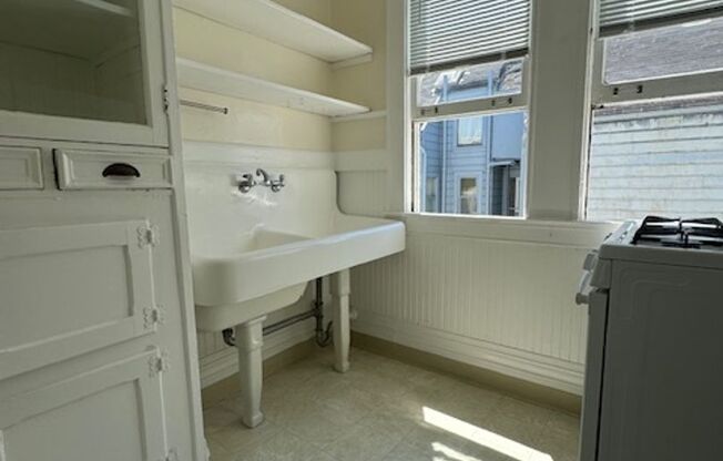 Studio, 1 bath, 340 sqft, $2,095, Unit 23