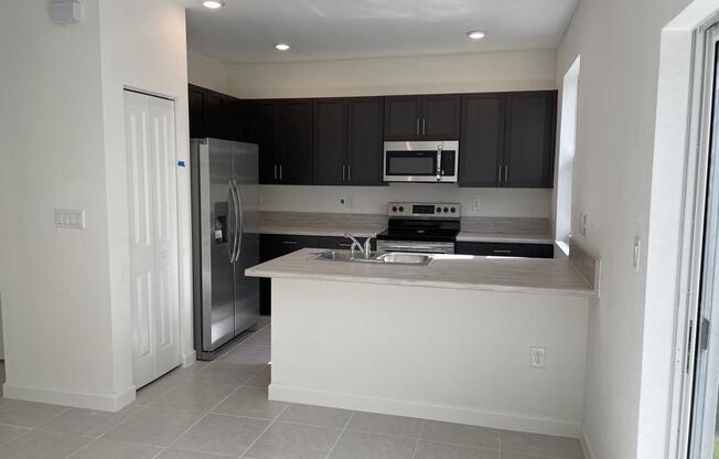 2684 SE 11 CT