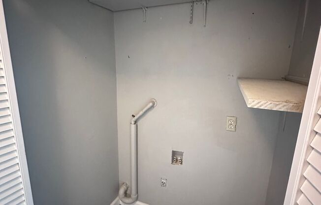 1 bed, 1 bath, 400 sqft, $1,650, Unit Unit 100