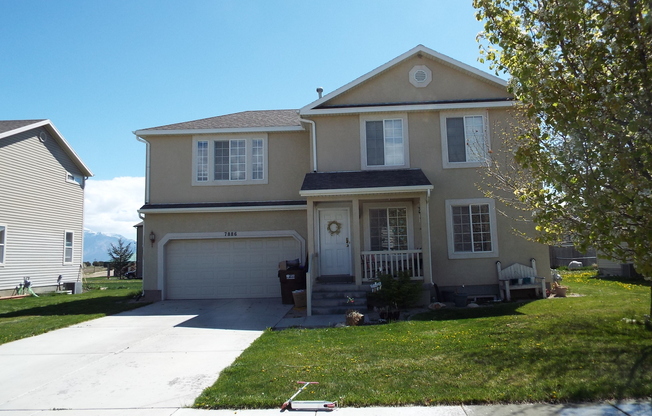 Great Single Family Home- 4 Bedroom 2.5 Bath in Eagle Mountain