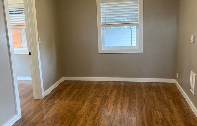 2 beds, 1 bath, 776 sqft, $1,595