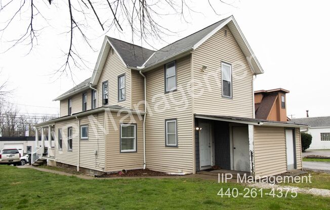 579 BROADWAY AVE