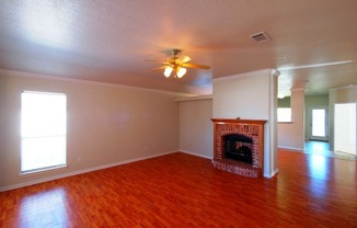 3 beds, 2 baths, $1,400