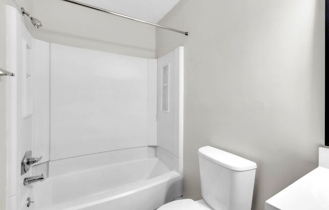 2 beds, 1 bath, 720 sqft, $1,209, Unit E8